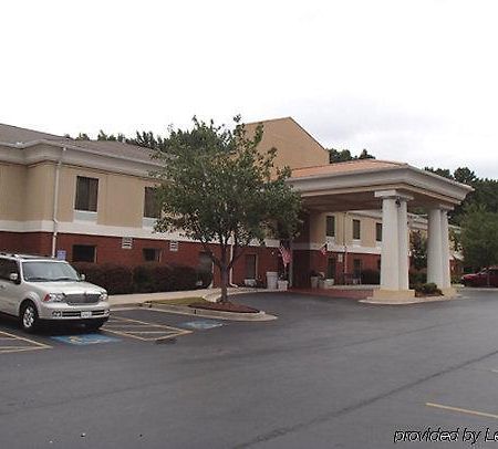 לית'וניה Quality Inn & Suites Decatur - Atlanta East מראה חיצוני תמונה