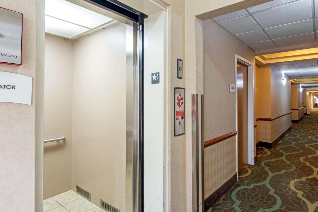 לית'וניה Quality Inn & Suites Decatur - Atlanta East מראה חיצוני תמונה