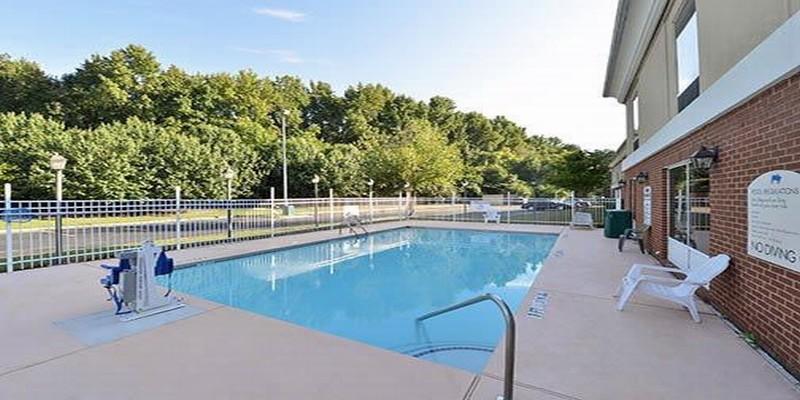 לית'וניה Quality Inn & Suites Decatur - Atlanta East מראה חיצוני תמונה