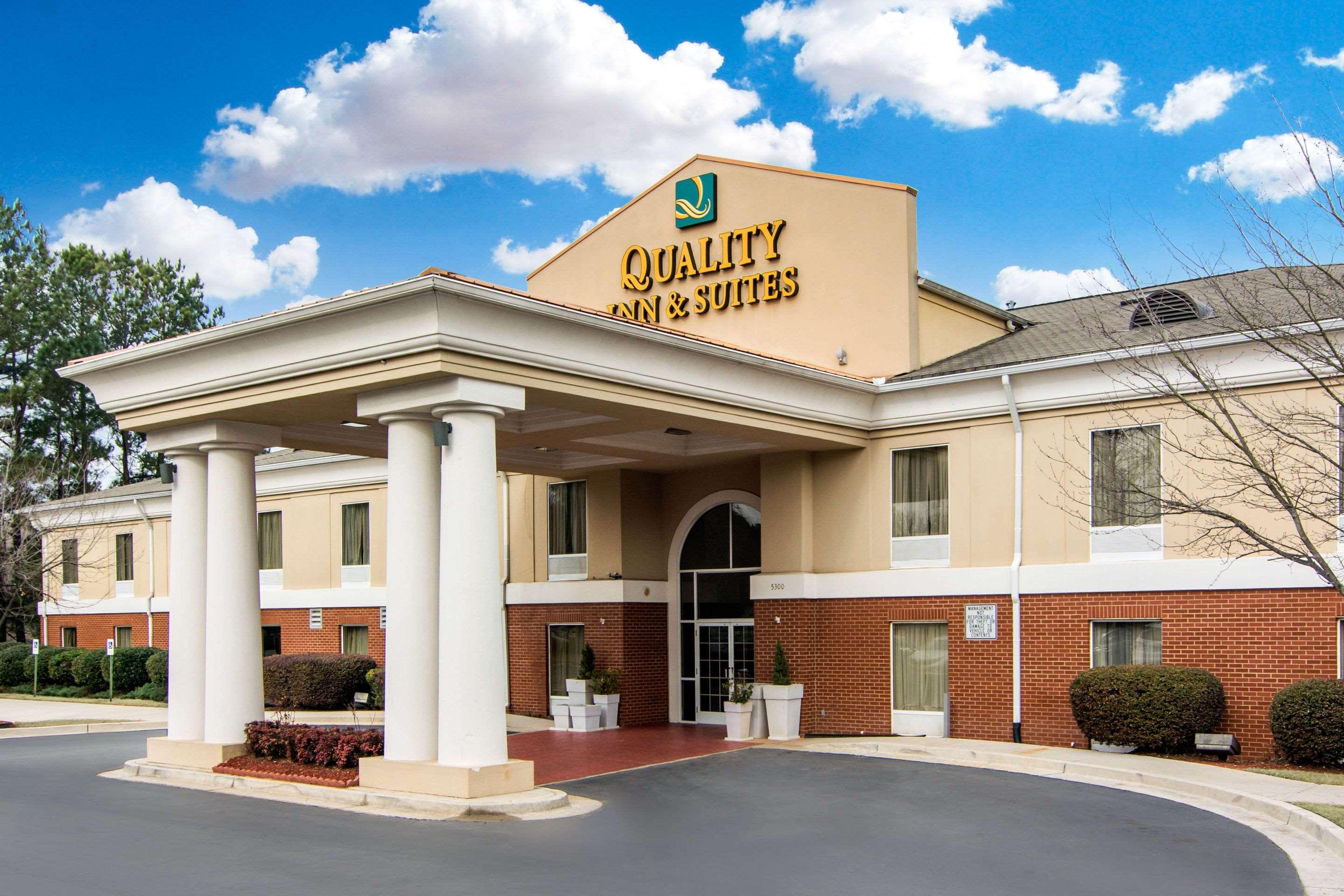 לית'וניה Quality Inn & Suites Decatur - Atlanta East מראה חיצוני תמונה