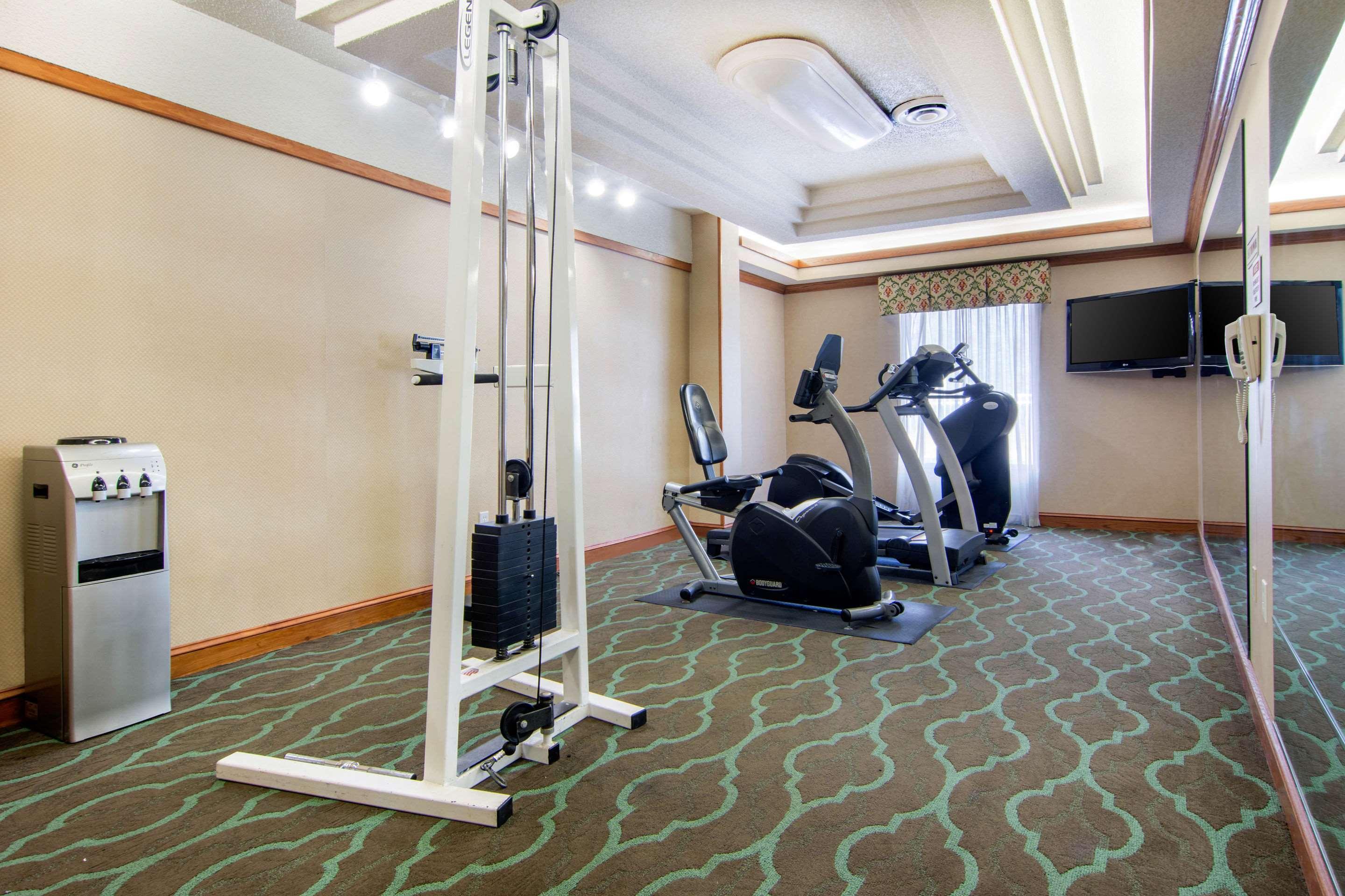 לית'וניה Quality Inn & Suites Decatur - Atlanta East מראה חיצוני תמונה