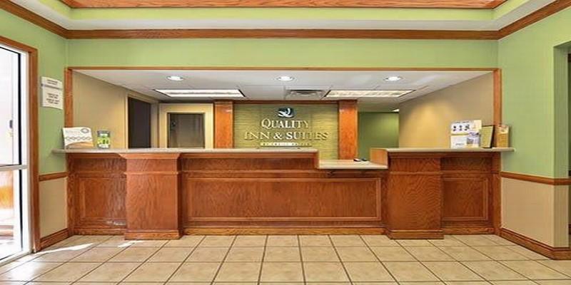 לית'וניה Quality Inn & Suites Decatur - Atlanta East מראה חיצוני תמונה