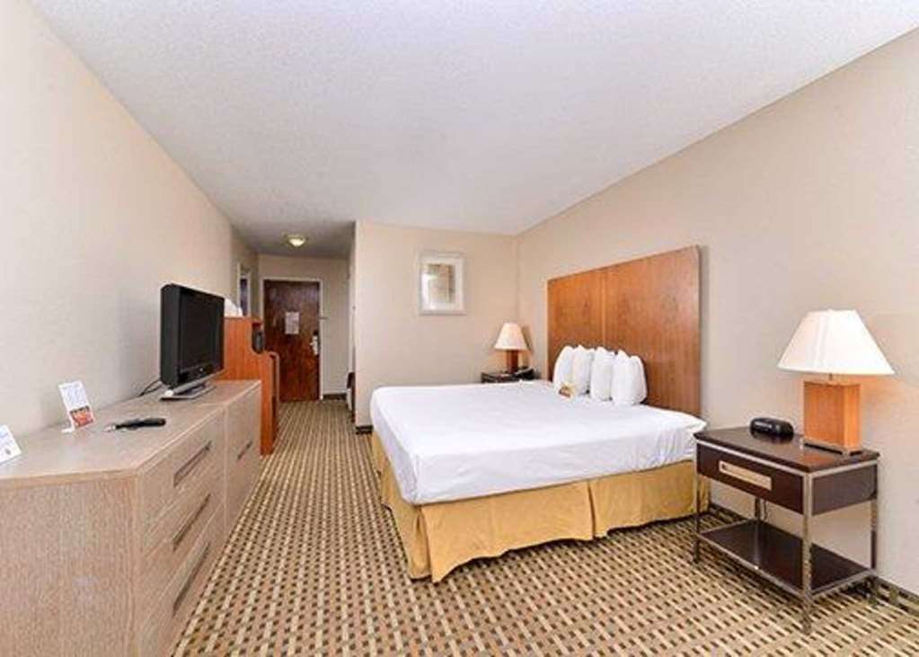 לית'וניה Quality Inn & Suites Decatur - Atlanta East חדר תמונה